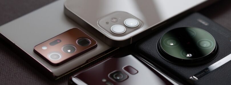 De opkomst van de eerste smartphone: van uitvinding tot alledaags apparaat