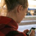 Bellen buitenland: zo voorkom je een hoge rekening na je vakantie